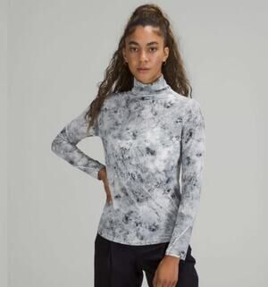 Lululemon Shirt Womens Medium Gray Batik Turtleneck Long Sleeve Athletic Top
